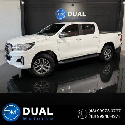 TOYOTA HILUX 2.8 SRV 4X4 CD 16V DIESEL 4P AUTOMÁTICO TOYOTA HILUX 2.8 SRV 4X4 CD 16V DIESEL 4P AUTOMÁTICO